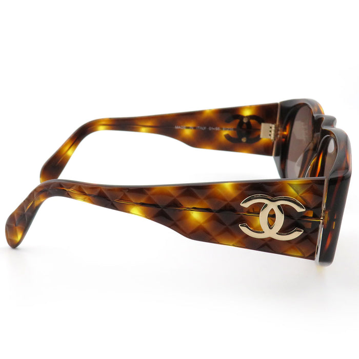 CHANEL 
COCO CC ロゴ べっ甲柄 
ココマーク マトラッセ サングラス