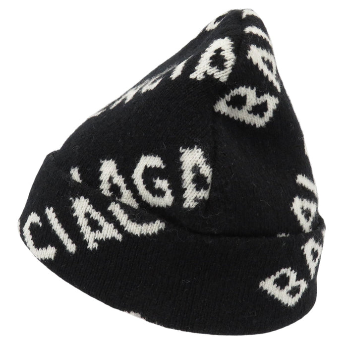 BALENCIAGA 
Laine à motif intégral 
Bonnet en tricot avec logo intégral