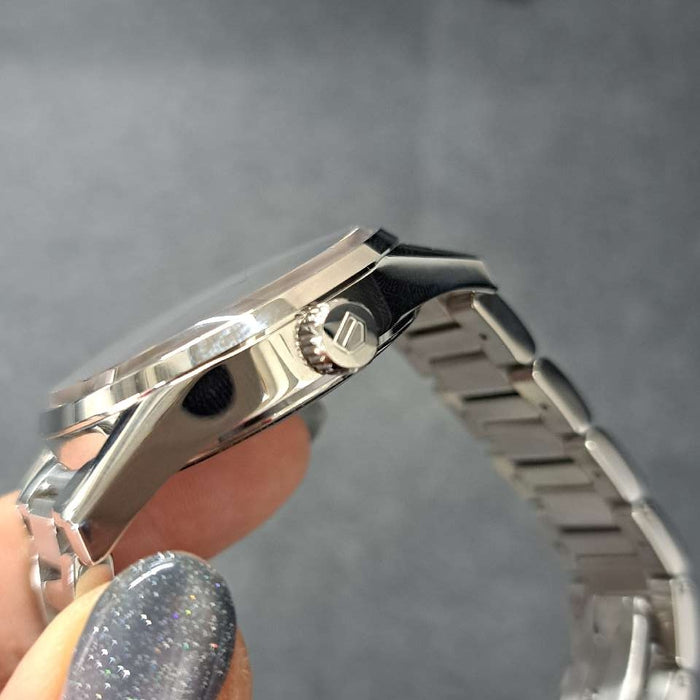 【WHOLESALES】
TAG HEUER 
WAR1112 
箱　ギャランティ(無記入)　限定保証証(無記入)