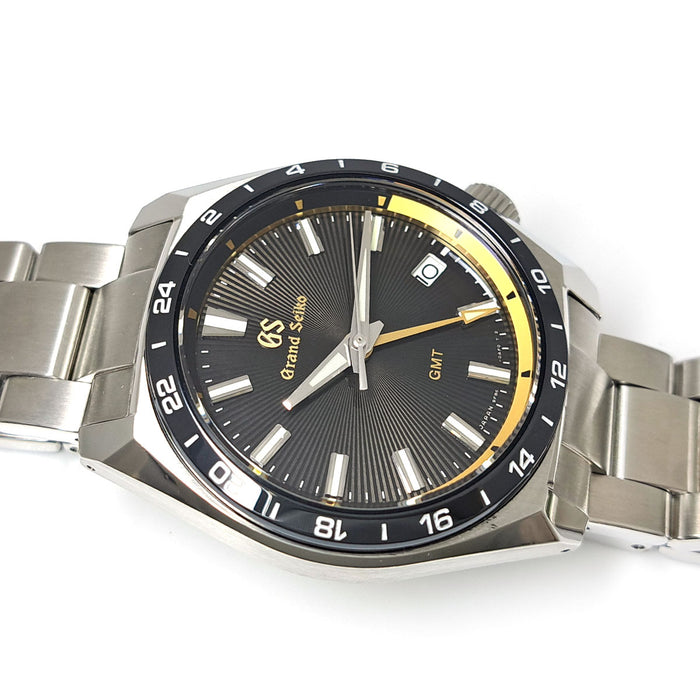 SEIKO 
Grand Seiko Sports Collection 
With Warranty Card