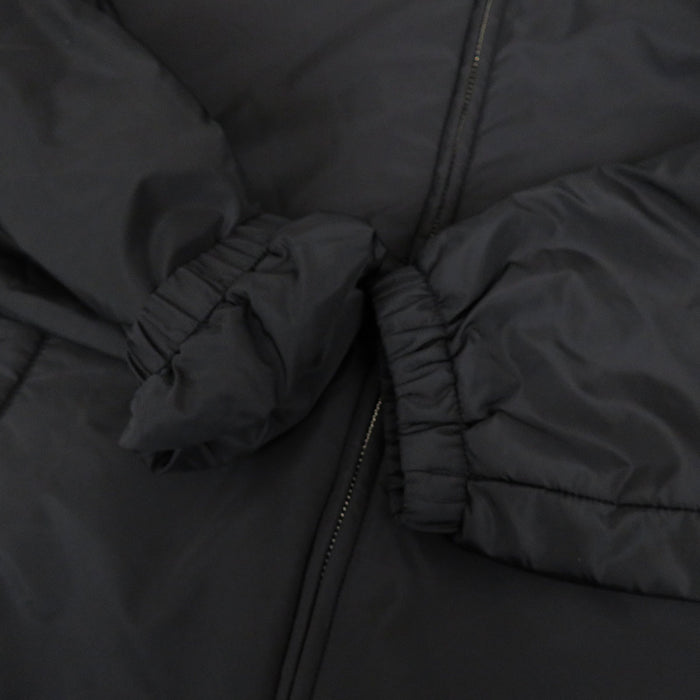 PRADA 
三角プレート 中綿 フーディ ジップアップ 
トライアングルロゴ ナイロンジャケット