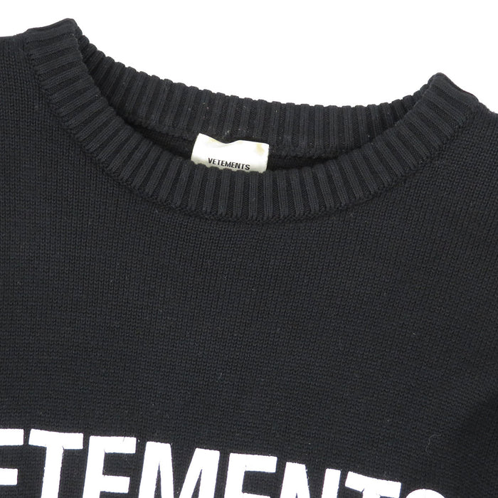 VETEMENTS 
VETEMENTS ウール 
ロゴ プリント ニット