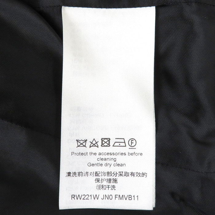 LOUIS VUITTON 
LVサークル ワッペン エンブレム 
モノグラム ツイード ジャケット