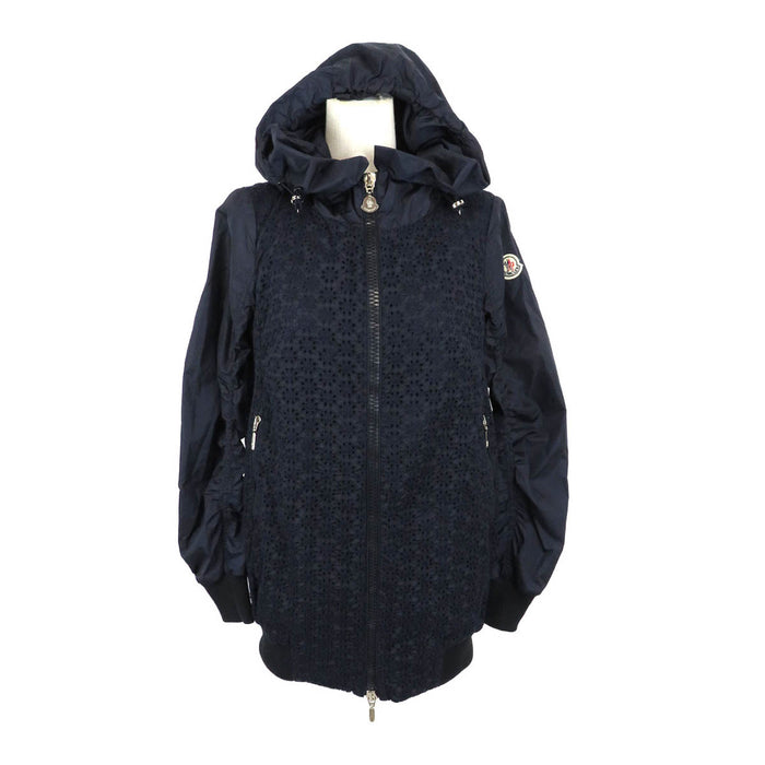 MONCLER  
徽章 花卉圖案  
FOUCHER 切割刺繡 尼龍夾克