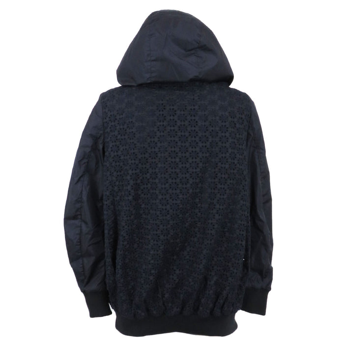 MONCLER  
徽章 花卉圖案  
FOUCHER 切割刺繡 尼龍夾克