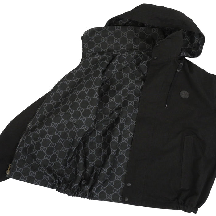 GUCCI
Giacca reversibile in nylon ripstop GG con patch in pelle e motivo all-over