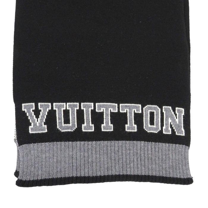 LOUIS VUITTON 
ウール エシャルプ 
ロゴ マフラー