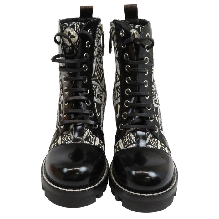 LOUIS VUITTON 
LV 1854 ロゴ レースアップ 
スタートレイル アンクルブーツ 
モノグラム