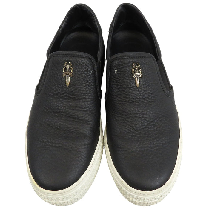 CHROME HEARTS 
SLIP ON CH PLUS PATCH 
CH Plus Leather Patch Dagger Slip-On