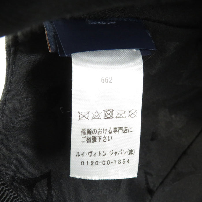 LOUIS VUITTON 
Monogram Cotton 
Cap LV Iconic