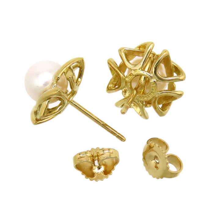 TIFFANY&Co. 
Kiss Around Pearl Earrings