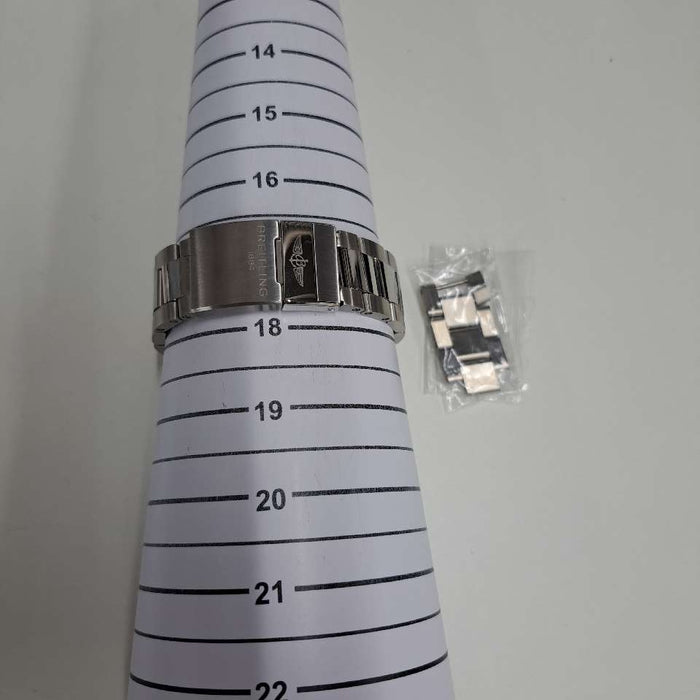 【INGROSSO】  
BREITLING  
A32395  
Scatola, garanzia, cinturino in gomma originale ×1 (usura media), cinturino in pelle originale ×1 (usura leggera), fibbia déployante originale ×1