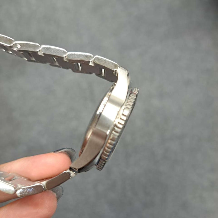 【WHOLESALES】
TAG HEUER 
WBP2410.BA0622 
箱　ギャランティ（日付、ショップ印なし）　宝石証明書