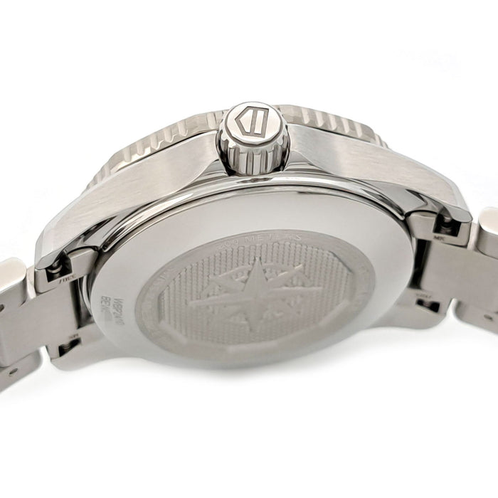 TAG HEUER  
Aquaracer 專業版 200  
附盒子與保卡
