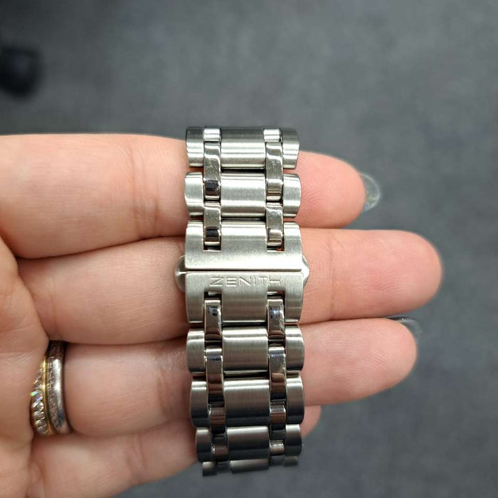 【WHOLESALES】
ZENITH 
02.0461.400 
箱（内箱劣化あり）　ギャランティ