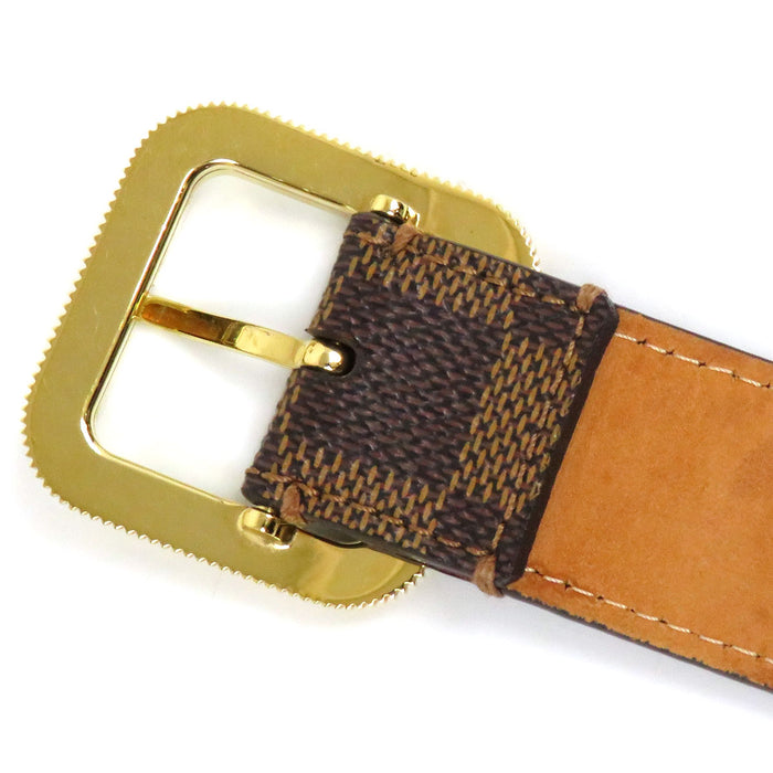LOUIS VUITTON 
Cintura Damier Trésor in pelle con logo LV e finiture color oro