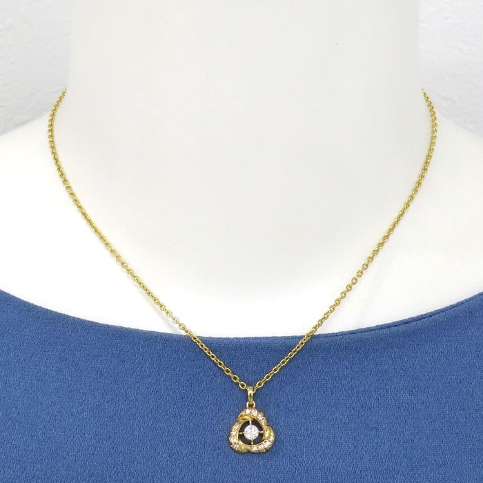 Dior 
フラワー ダイヤモンド ネックレス