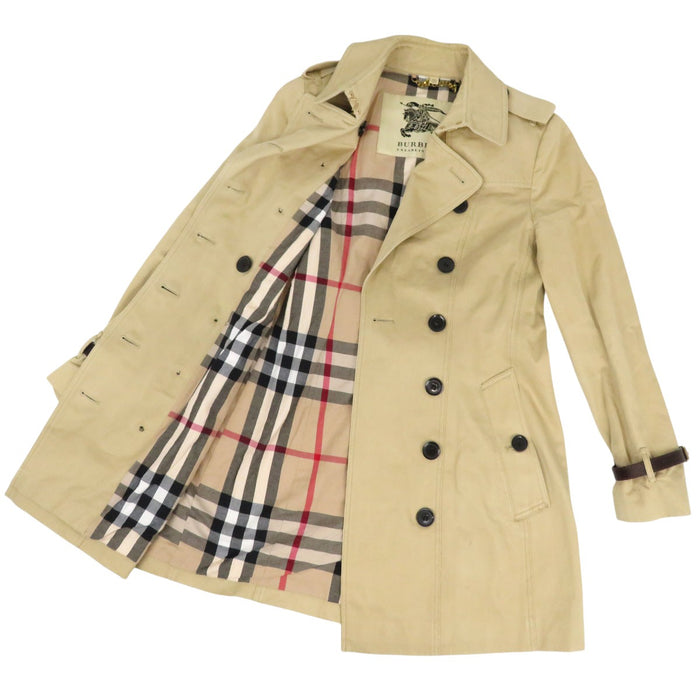 BURBERRY 
裏地チェック 
トレンチコート