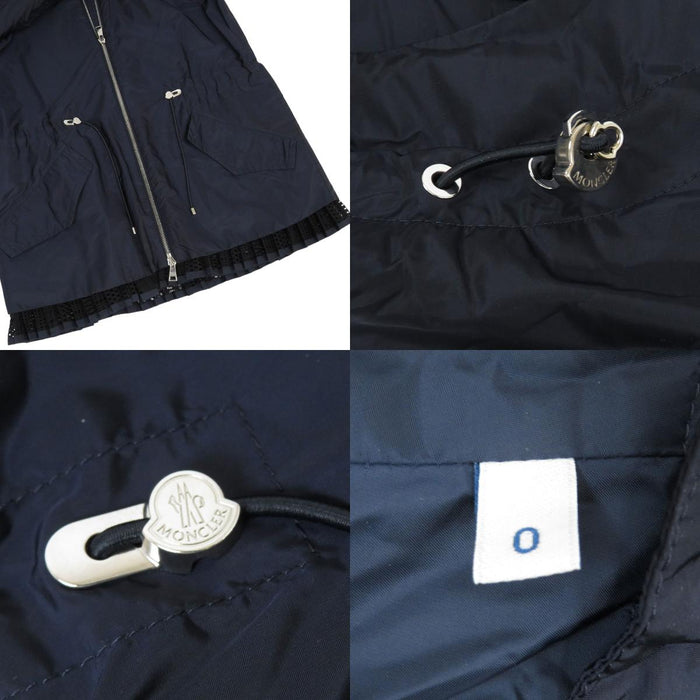 MONCLER 
Écusson à logo volant en nylon 
BAABA Baaba veste à capuche