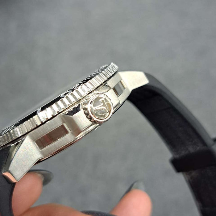 天梭 
海星 1000 
附盒子與保證卡