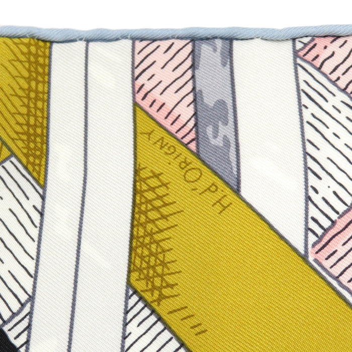 HERMES 
Scarf Large Silk 
Carré 90 Mors a Jouets Horse Bit