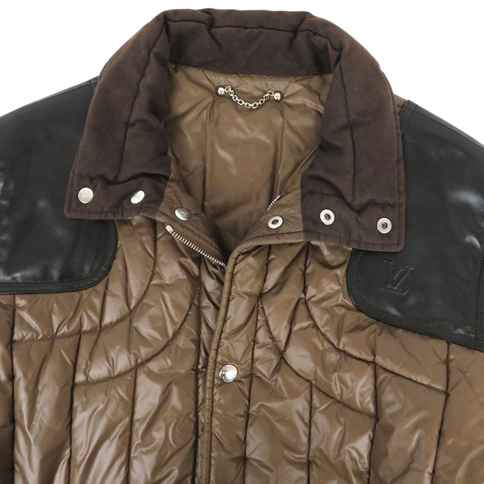 LOUIS VUITTON 
LV ロゴ ハイネック ナイロン レザー RM082M MNPK40PA5 
ナイロン レザー 中綿 ジャケット