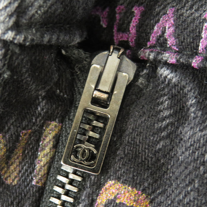 CHANEL 
COCO CC 31 RUE CAMBON コットン 
ココマーク ロゴ 総柄 デニムパンツ CHANEL -Authentic Pre-owned デニムパンツ by TS Trading Co., Ltd.