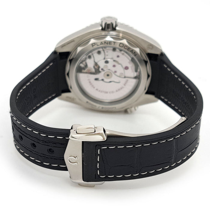 OMEGA 
Seamaster Planet Ocean 600 
Con scatola e garanzia