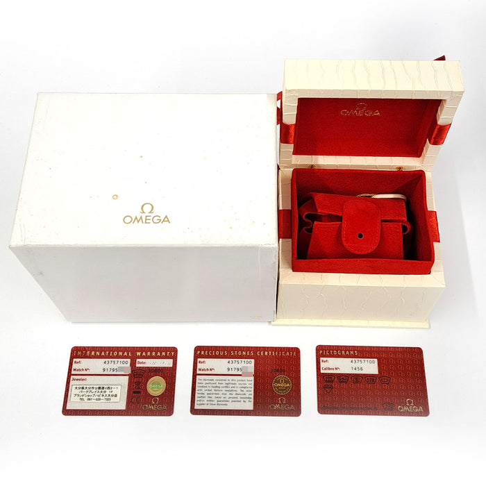 OMEGA
De Ville Prestigio quadrante madreperla con lunetta di diamanti
Con scatola e garanzia