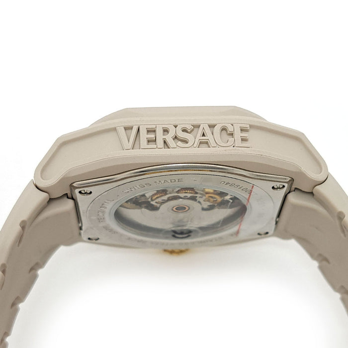 VERSACE 
Vレジェンドスケルトン