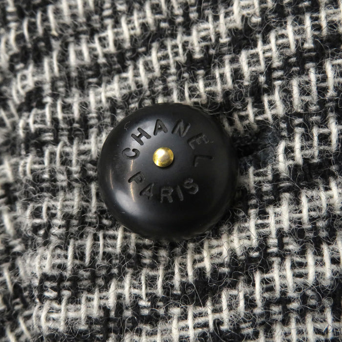 CHANEL 
ロゴボタン シングル 
ウール ロング ジャケット