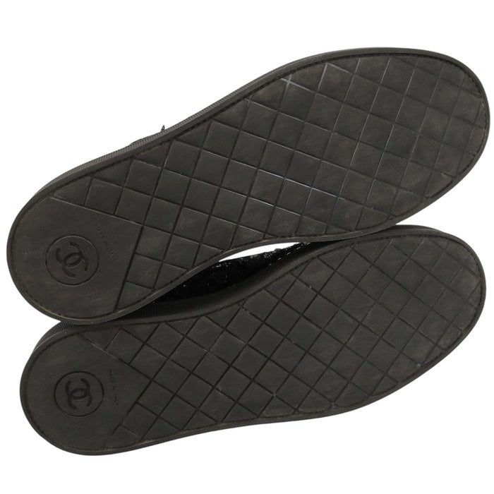 CHANEL 
COCO CC ツイード レースアップ フェイクパール 
ココマーク スパンコール ローカットスニーカー