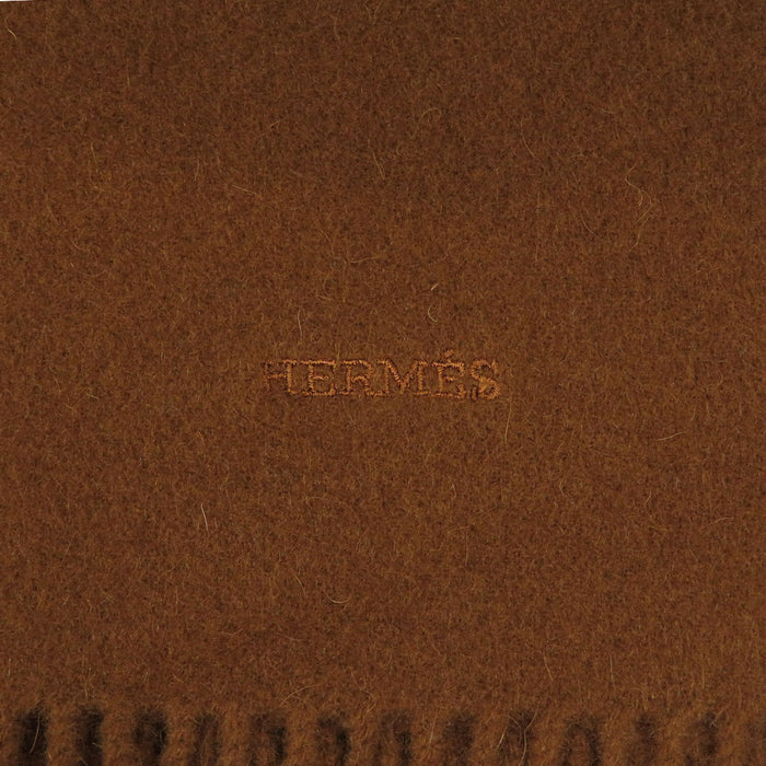 HERMES 
Fringe 
Logo Embroidery Cashmere Scarf