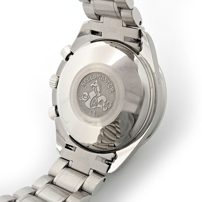 OMEGA 
Cronografo Speedmaster con triplo calendario 
Con scatola