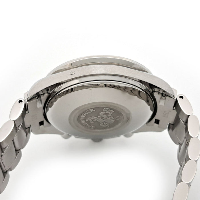 OMEGA 
Cronografo Speedmaster con triplo calendario 
Con scatola