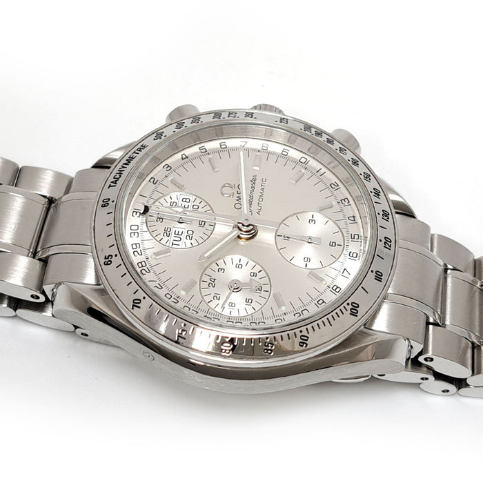 OMEGA 
Cronografo Speedmaster con triplo calendario 
Con scatola