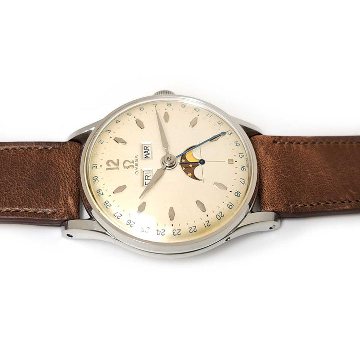 OMEGA 
コズミック トリプルデイト ムーンフェイズ cal.381　Overhauled