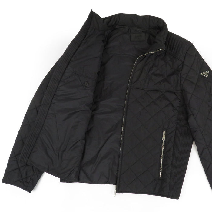 PRADA 
ハイネック ジップアップ ナイロン 
トライアングルロゴ 中綿 ジャケット