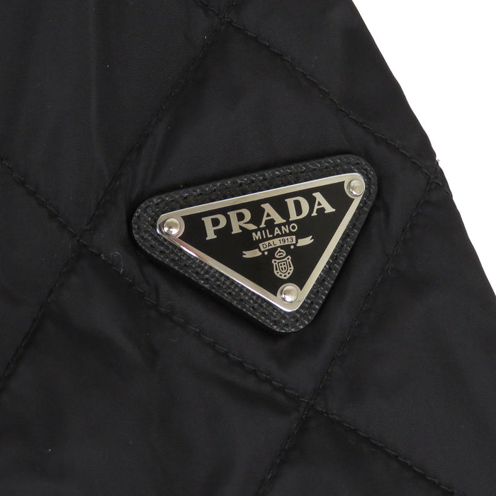 PRADA 
ハイネック ジップアップ ナイロン 
トライアングルロゴ 中綿 ジャケット