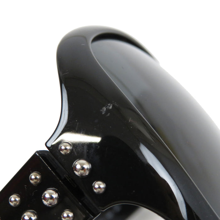 PRADA 
アイウェア 
ロゴ スタッズ テンプル サングラス