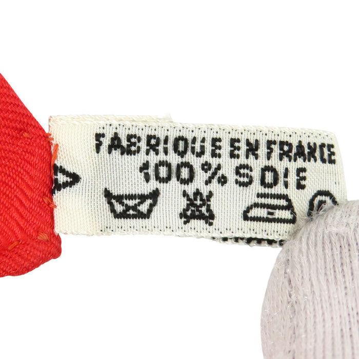 HERMES 
Foulard grand format en soie 
Carré 90 Caraïbes Oiseau des Caraïbes