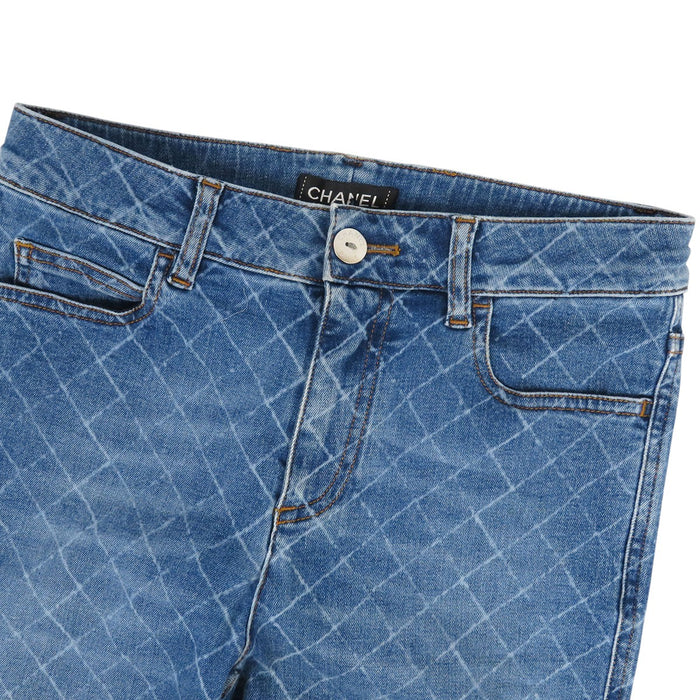 香奈儿  
可可 CC 标志钮扣 棉质  
绗缝 裤脚拉链 牛仔裤