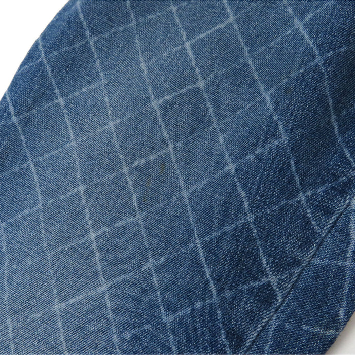 香奈儿  
可可 CC 标志钮扣 棉质  
绗缝 裤脚拉链 牛仔裤