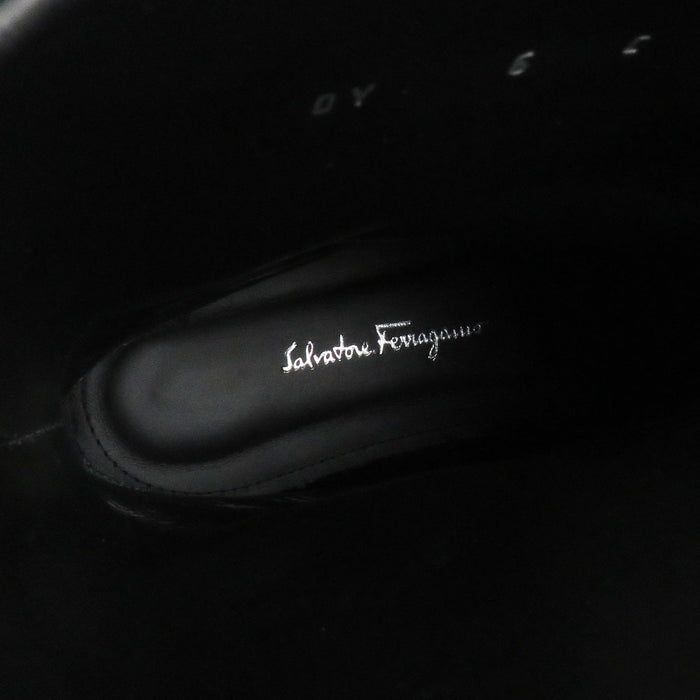 Salvatore Ferragamo 
ロゴ ラインストーン レザー 
ガンチーニバックル ショートブーツ