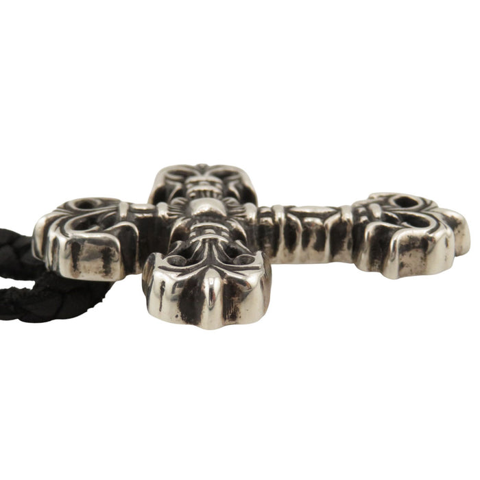 CUORI DI CROMO 
CH CROCE FILIGRANA-XSM LB PUNTA A BARILE 
Collana intrecciata in pelle con croce filigranata XS