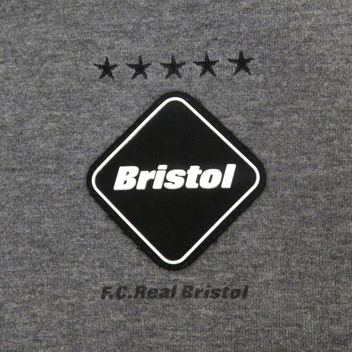 SOPH. 
Sweat à capuche d'entraînement à ventilation SOPH. F.C.R.B. 23 ans 
Sweat à capuche d'entraînement à ventilation 
F.C. Real Bristol