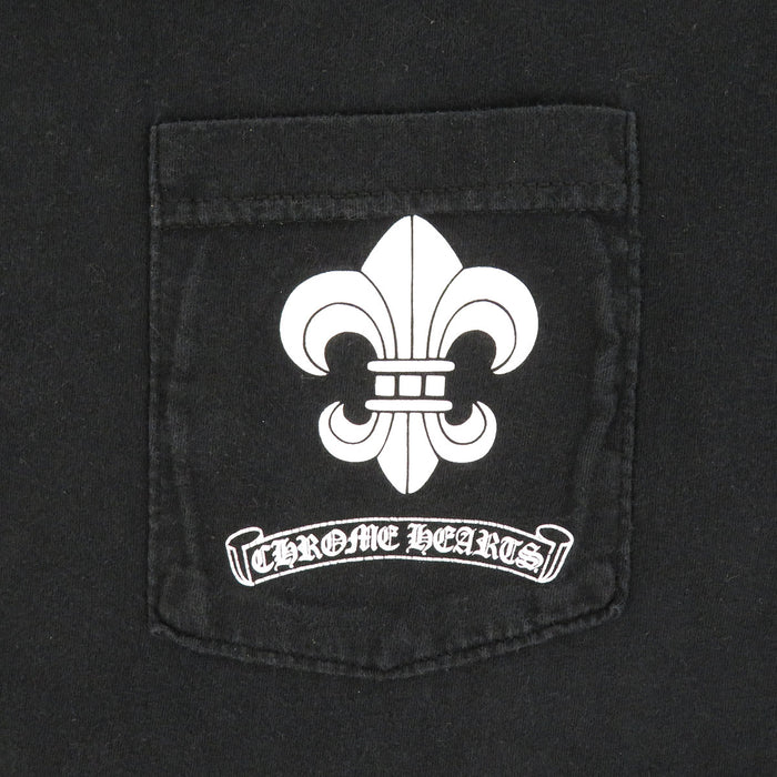 CUORI DI CROMO 
MAGLIA A MANICHE CORTE CON MOTIVO A FIORE E VOLUTE IN COTONE 
MAGLIA A MANICHE CORTE CON STAMPA A FIORE A CAMPANA