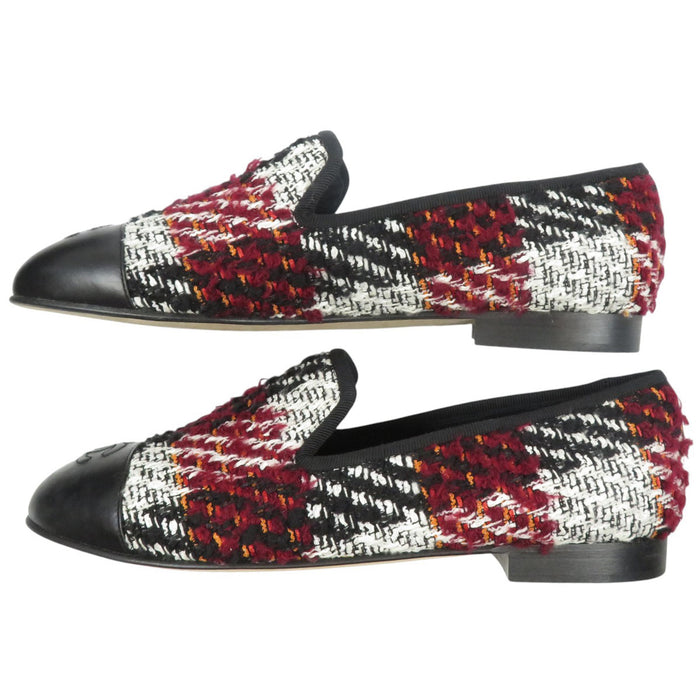 CHANEL 
COCO CC logo mocassin plat chaussures d'opéra cuir 16K 
emblème Coco mocassin en tweed