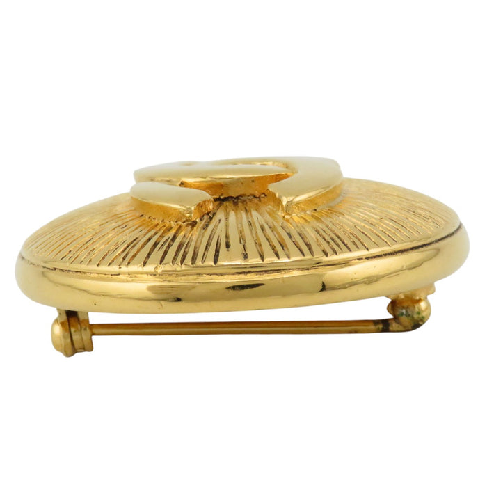 CHANEL 
COCO CC ロゴ ゴールドカラーメタル 
ラウンド ココマーク ブローチ