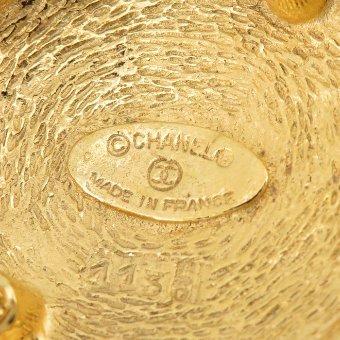 CHANEL 
COCO CC ロゴ ゴールドカラーメタル 
ラウンド ココマーク ブローチ